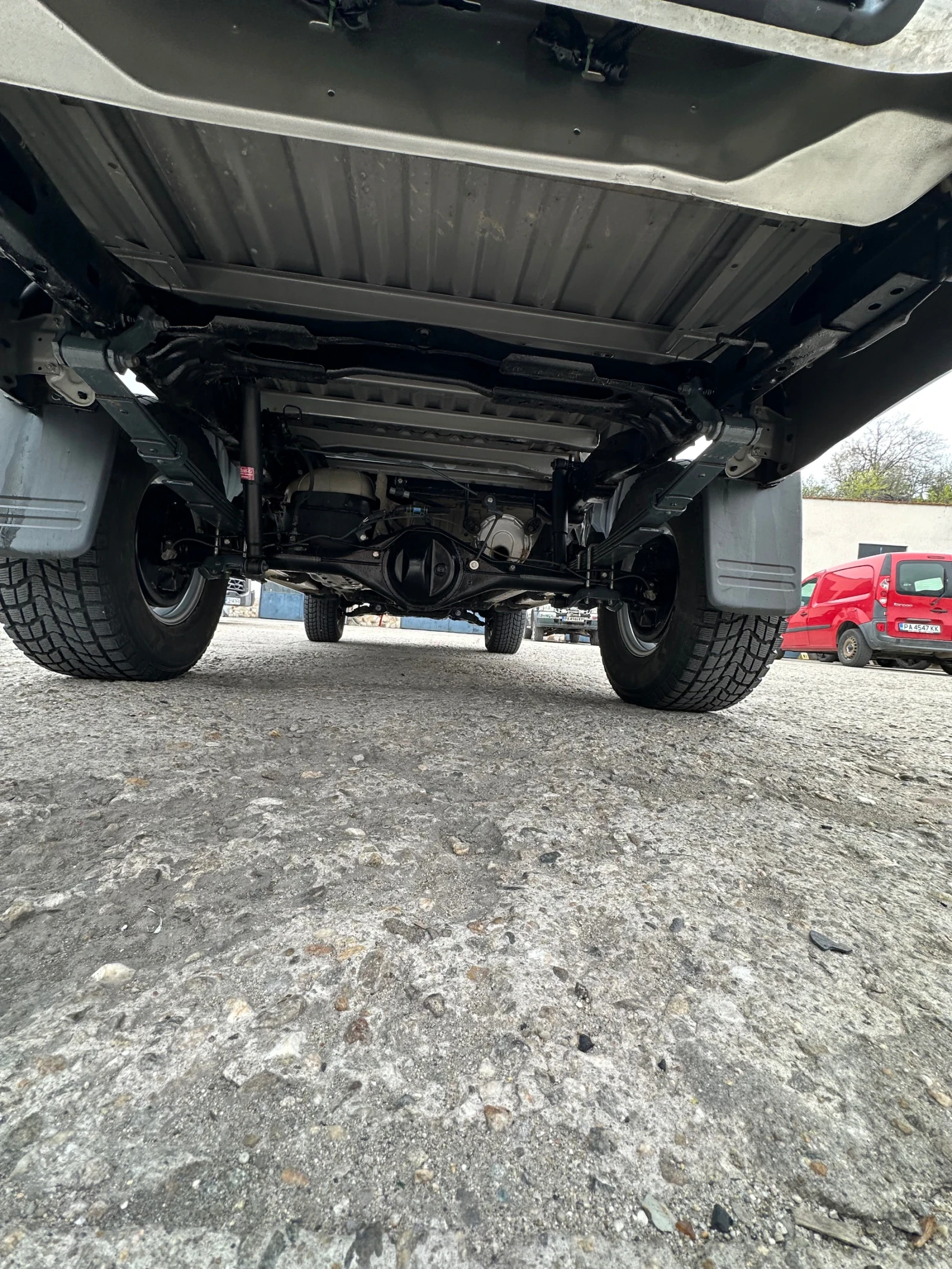 Toyota Hilux 2.5D Invicible - изображение 8