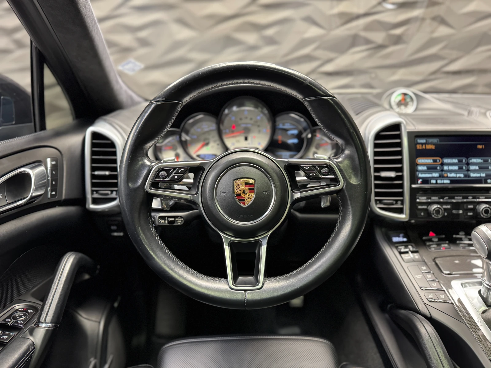Porsche Cayenne S 4.2 V8 Lift* Burmester* Pano* Camera* Vent - изображение 6