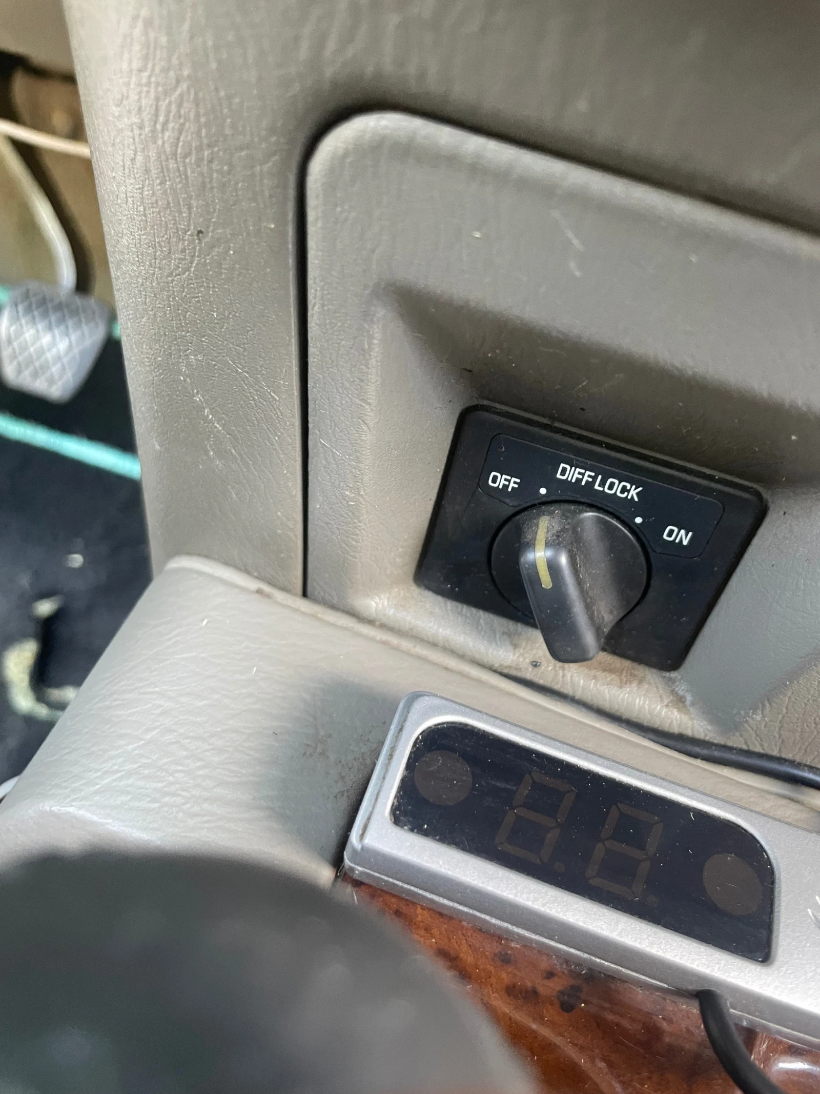 Nissan Patrol 3.0 DTi - изображение 8