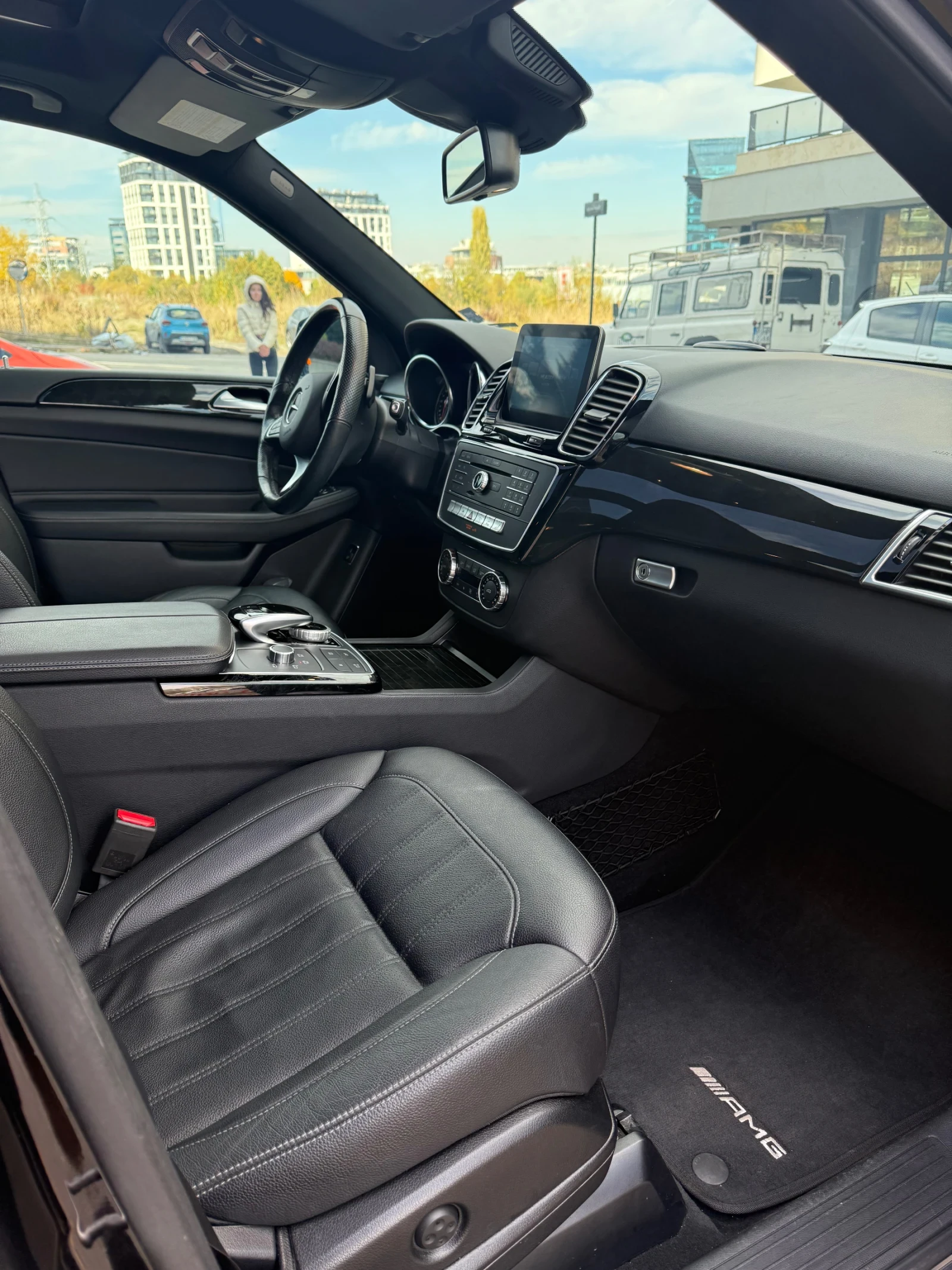 Mercedes-Benz GLE 350 D 56000км AMG-пакет Harman/Kardon Черен таван - изображение 10