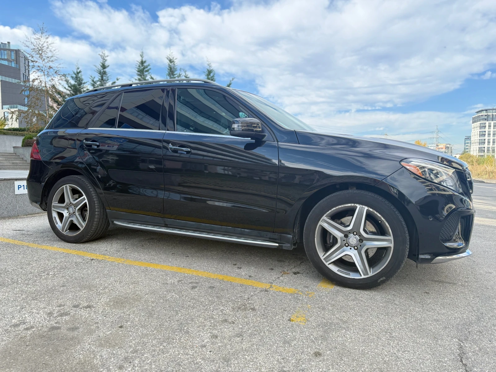 Mercedes-Benz GLE 350 D 56000км AMG-пакет Harman/Kardon Черен таван - изображение 4