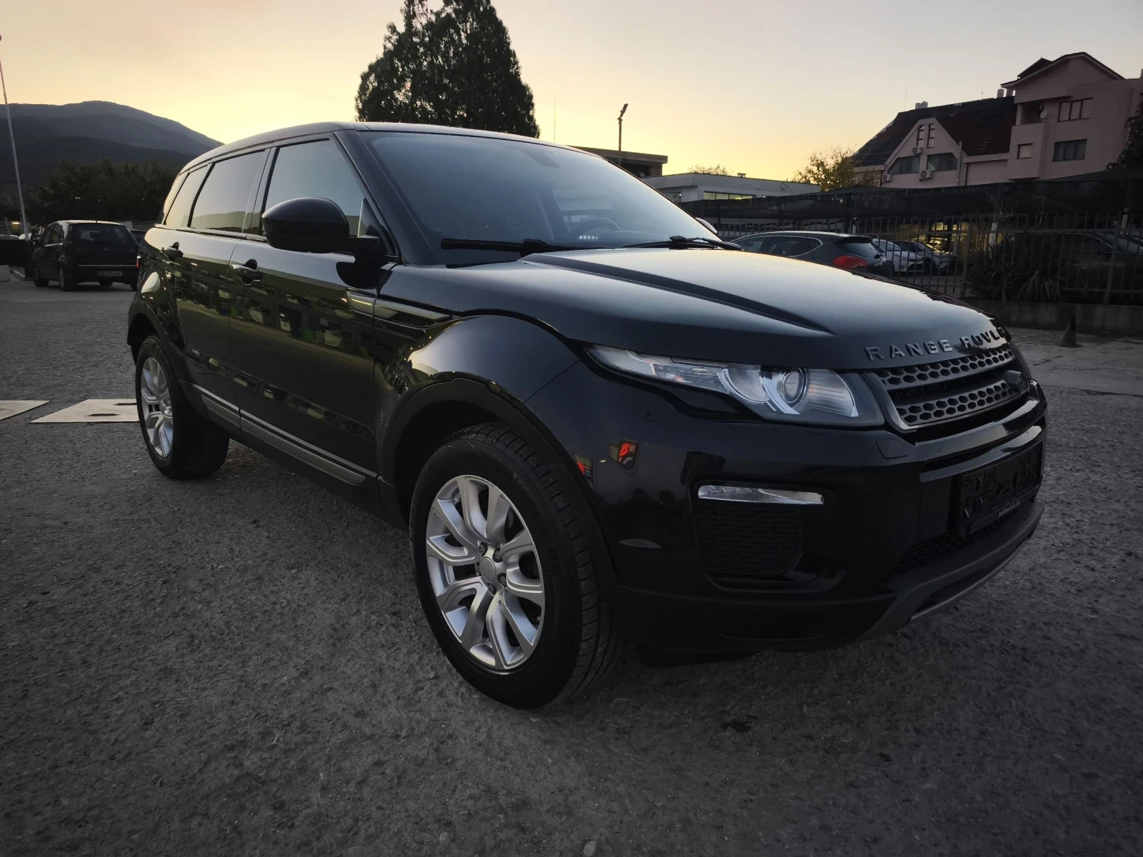 Land Rover Evoque 2.2d 9 SPEED 4x4  | Mobile.bg   3