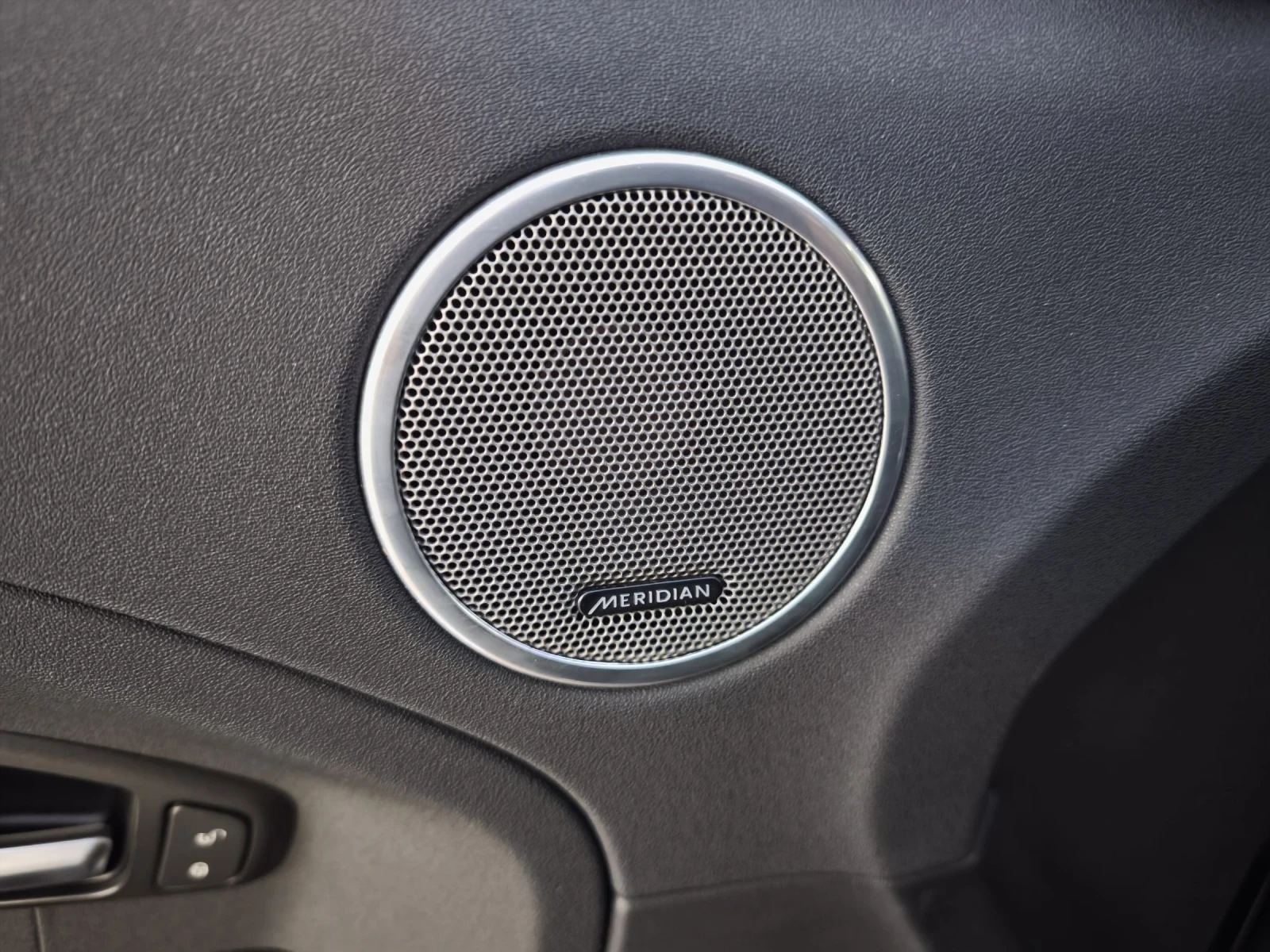 Land Rover Evoque 2.2d 9 SPEED 4x4  | Mobile.bg   10