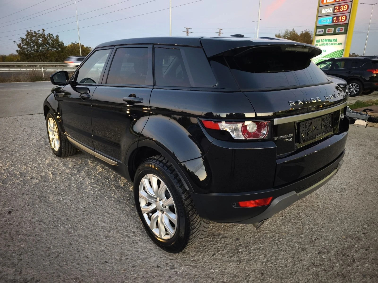 Land Rover Evoque 2.2d 9 SPEED 4x4  | Mobile.bg   5