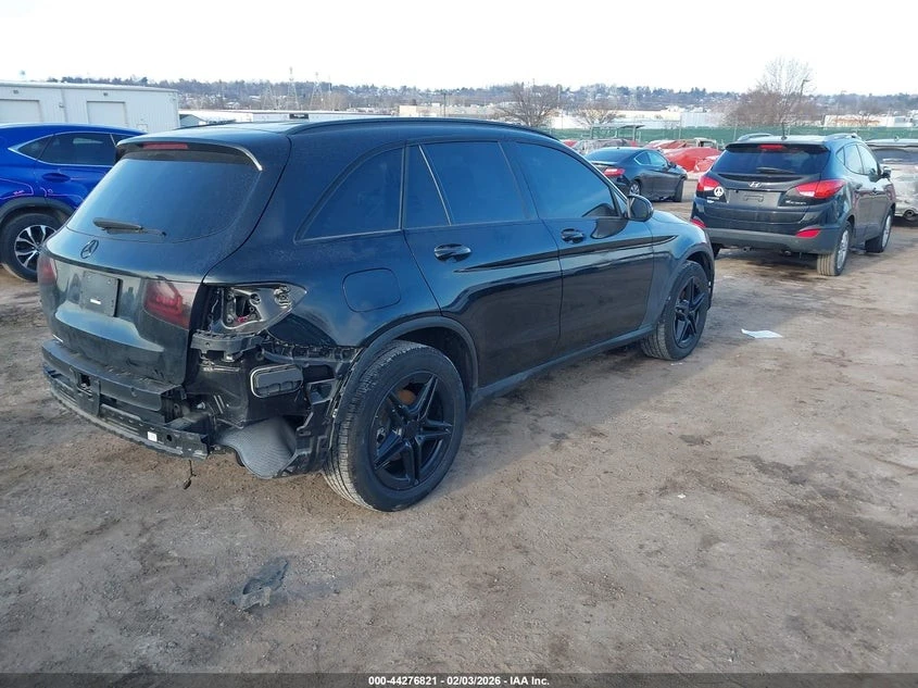 Mercedes-Benz GLC 300 4MATIC С РЕГИСТРАЦИЯ & АВТО КРЕДИТ, снимка 8 - Автомобили и джипове - 53875992