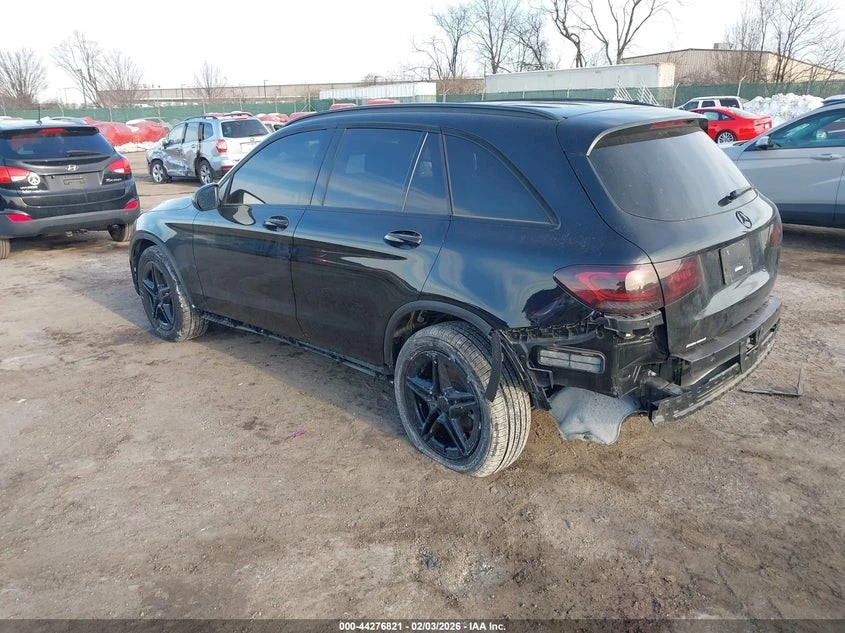 Mercedes-Benz GLC 300 4MATIC С РЕГИСТРАЦИЯ & АВТО КРЕДИТ, снимка 7 - Автомобили и джипове - 53875992