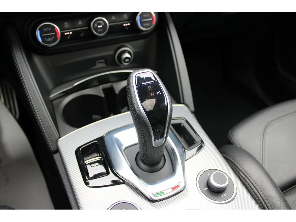 Alfa Romeo Stelvio FACE| �������| ����| ������ | Mobile.bg � ����������� 16