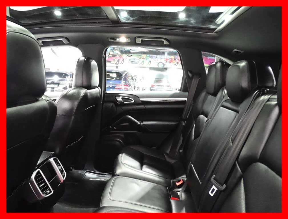 Porsche Cayenne 3.6* V6* ПОДГРЕВ* КАМЕРА* ПАНОРАМА* КЕЙЛЕС* , снимка 16 - Автомобили и джипове - 55838742