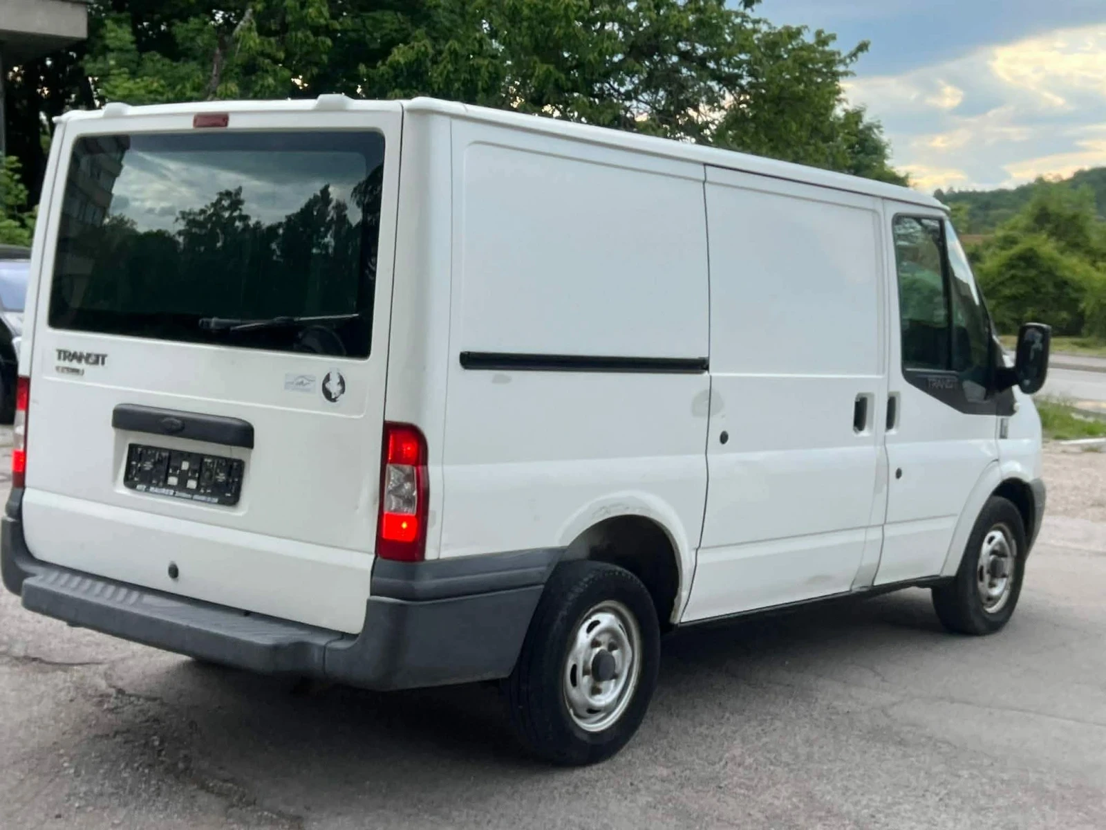 Ford Transit 2.2 дизел  90к.с. в добро състояние, снимка 6 - Бусове и автобуси - 54874846