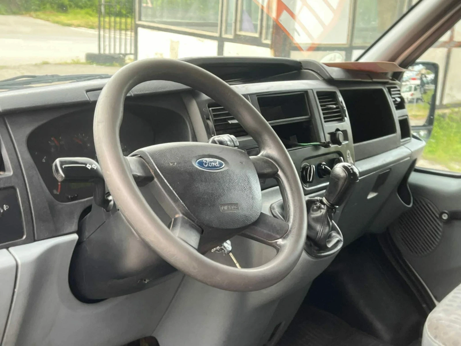 Ford Transit 2.2 дизел  90к.с. в добро състояние, снимка 11 - Бусове и автобуси - 54874846
