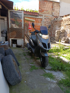 Kymco Dink 200CC, снимка 1 - Мотоциклети и мототехника - 45830797