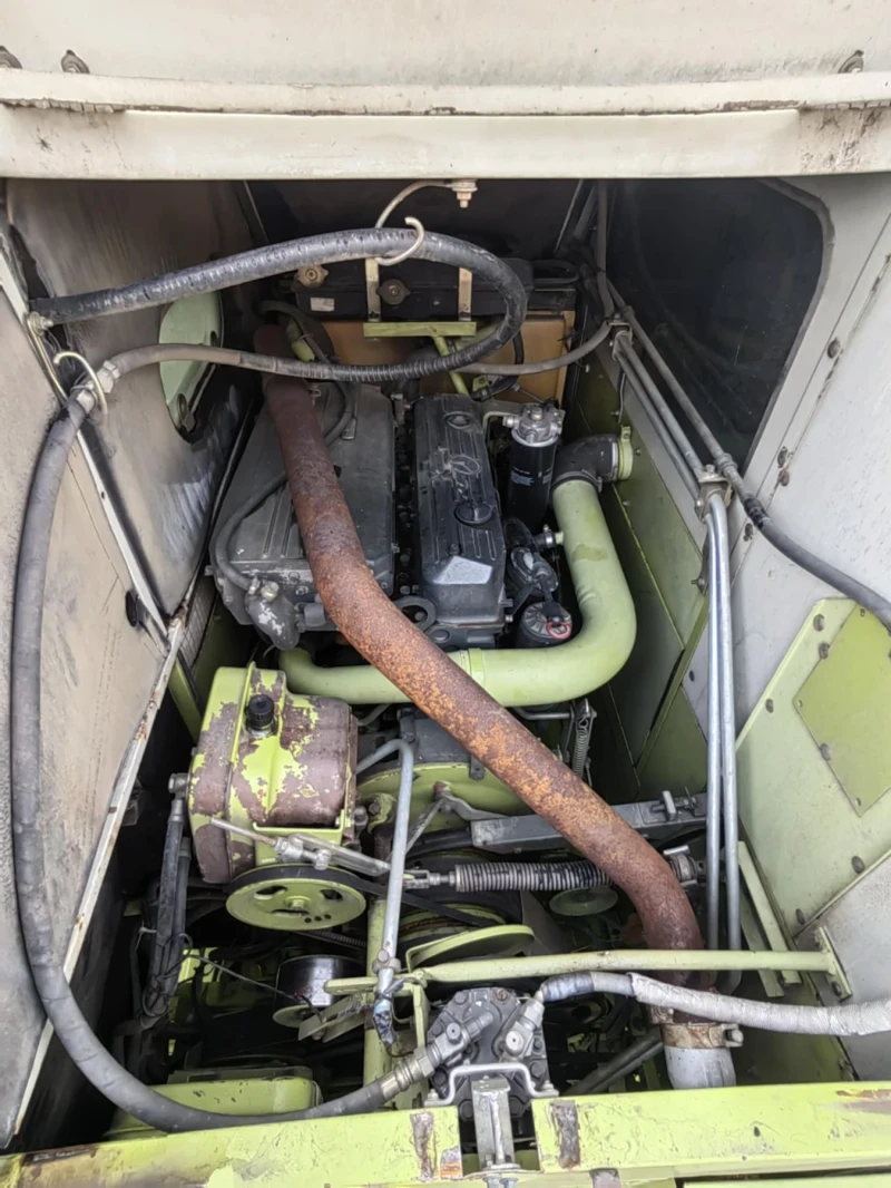 Комбайн Claas 108 SL MAXI, снимка 6 - Селскостопанска техника - 52354081