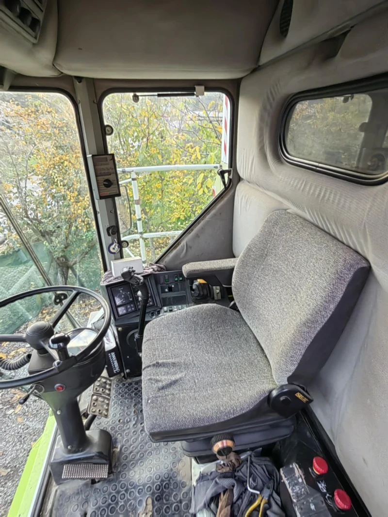 Комбайн Claas 108 SL MAXI, снимка 11 - Селскостопанска техника - 52354081