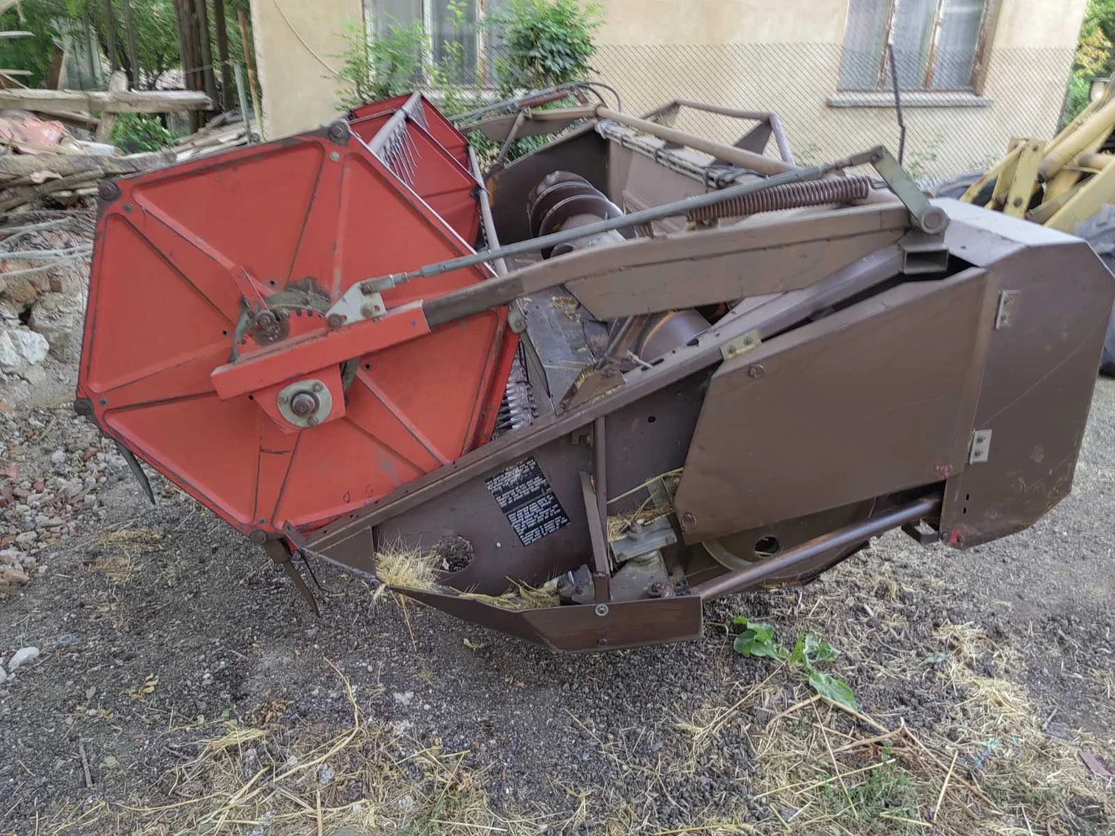 Комбайн Massey Ferguson 27 - изображение 4