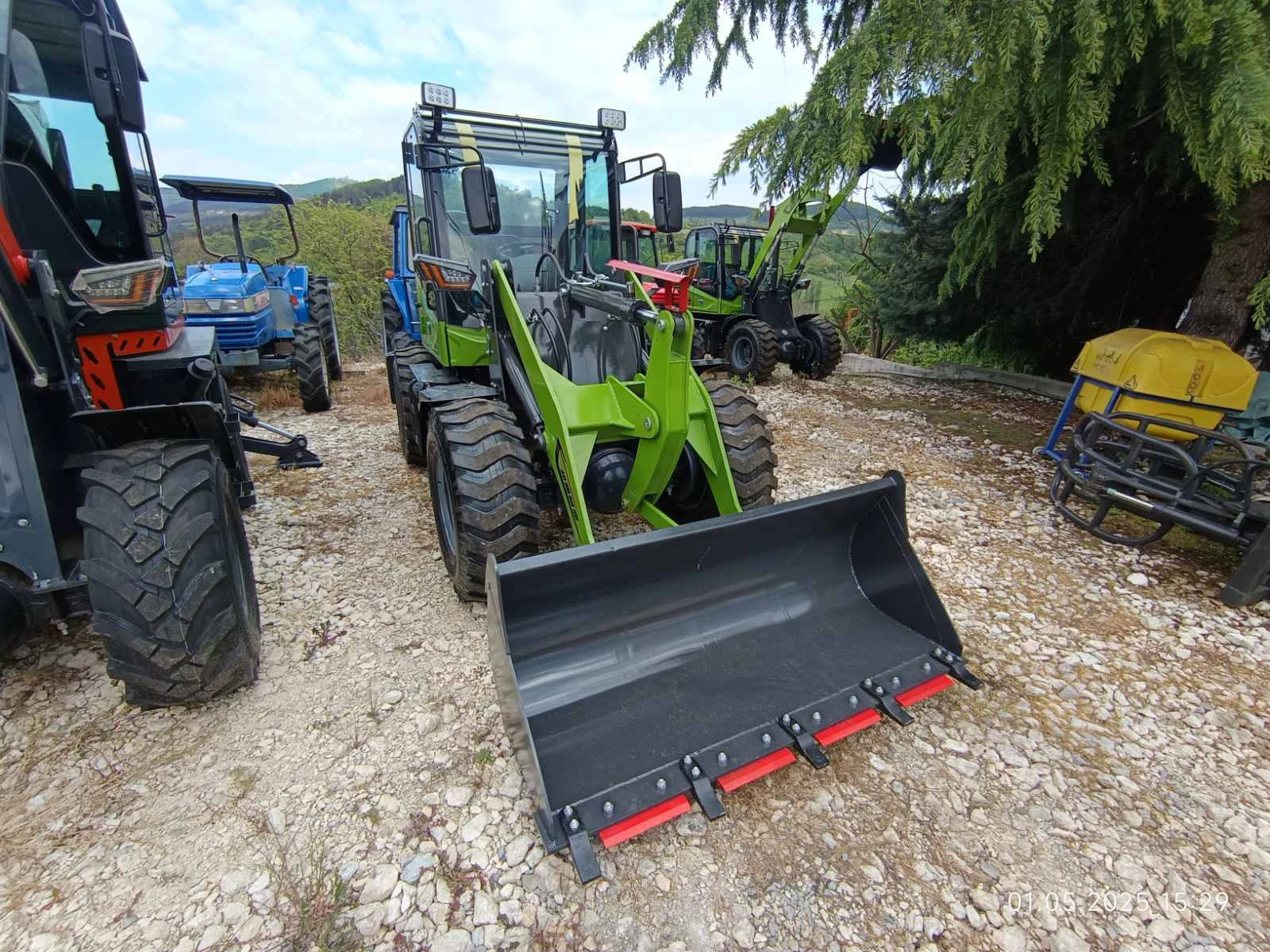 ���� ����� �������� International 1200��  65 �.� | Mobile.bg � ����������� 4