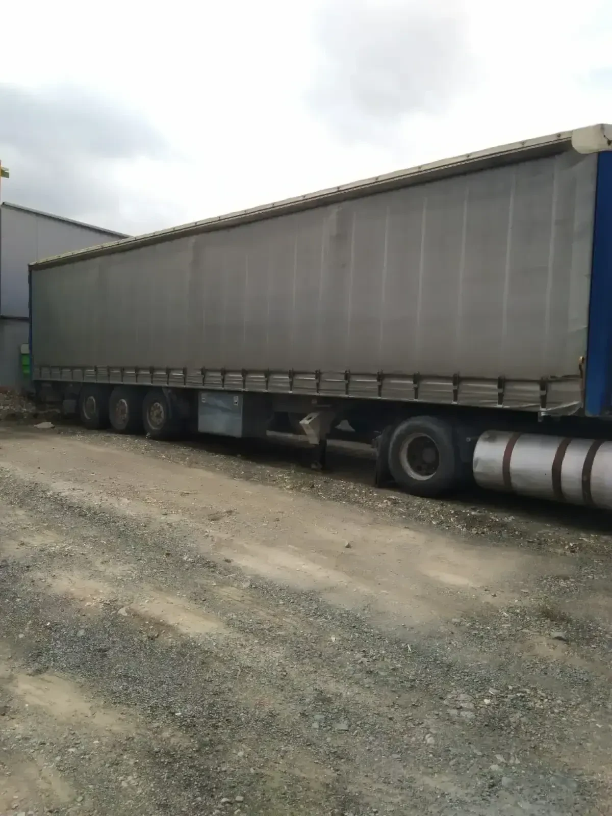 Полуремарке Koegel SNC 024
