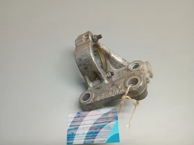 Стойка висящ лагер десен Пежо 2008 1.6хди