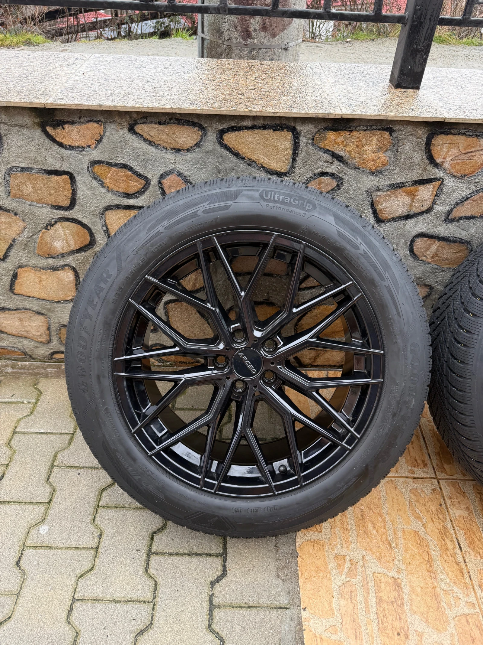 ���� � ������ 235/55R19 | Mobile.bg � ����������� 3