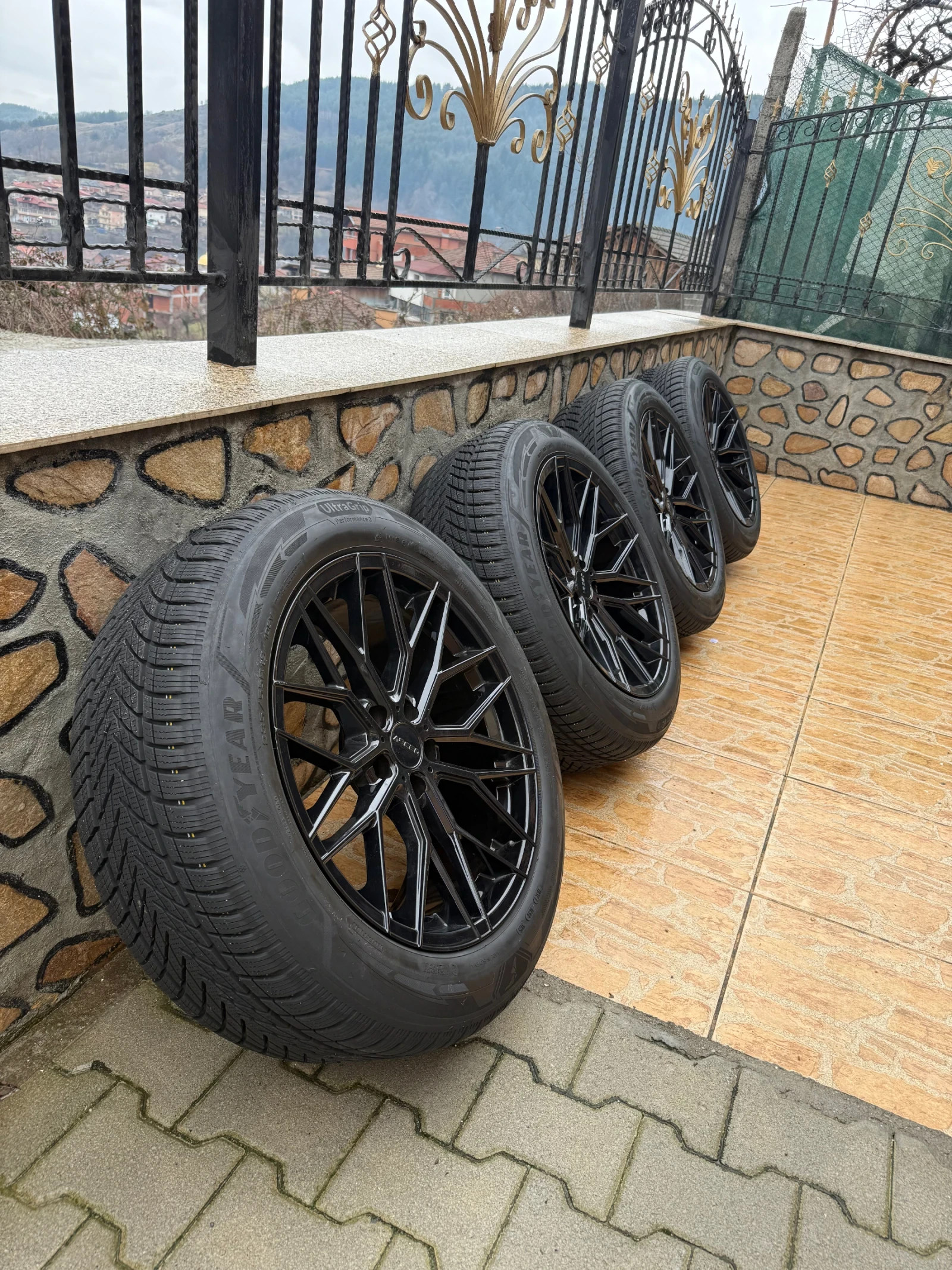 ���� � ������ 235/55R19 | Mobile.bg � ����������� 1