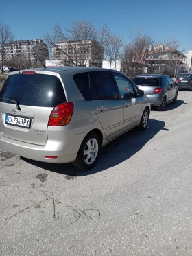 Toyota Corolla verso, снимка 13