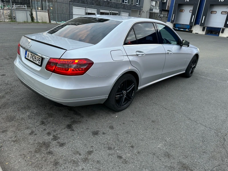 Mercedes-Benz E 220 W212, снимка 5 - Автомобили и джипове - 48682453