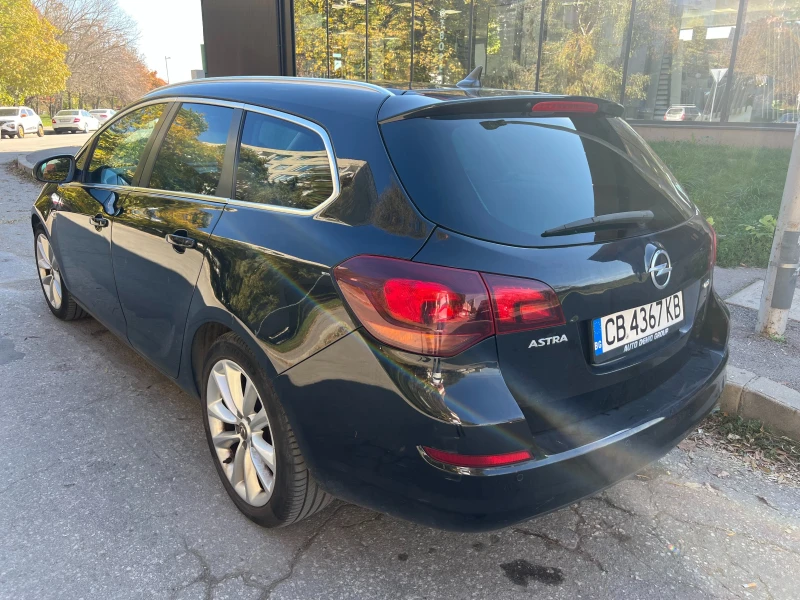 Opel Astra, снимка 6 - Автомобили и джипове - 48457236