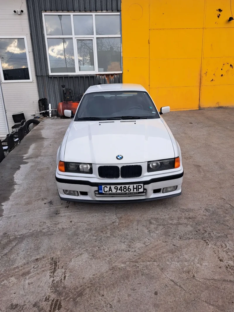 BMW 320 E36 320i, снимка 4 - Автомобили и джипове - 48787579