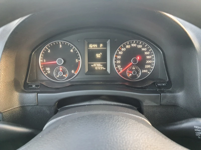 VW Golf Plus 1.6tdi, снимка 14 - Автомобили и джипове - 52850214