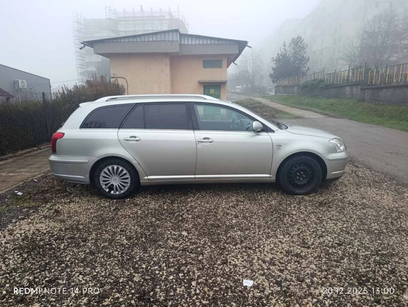 Toyota Avensis, снимка 4 - Автомобили и джипове - 52856877
