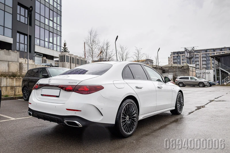 Mercedes-Benz E 300 DE4M PLUG IN HYBRID 3xAMG DESIGNO PANORAMA BURM, снимка 9 - Автомобили и джипове - 53013716