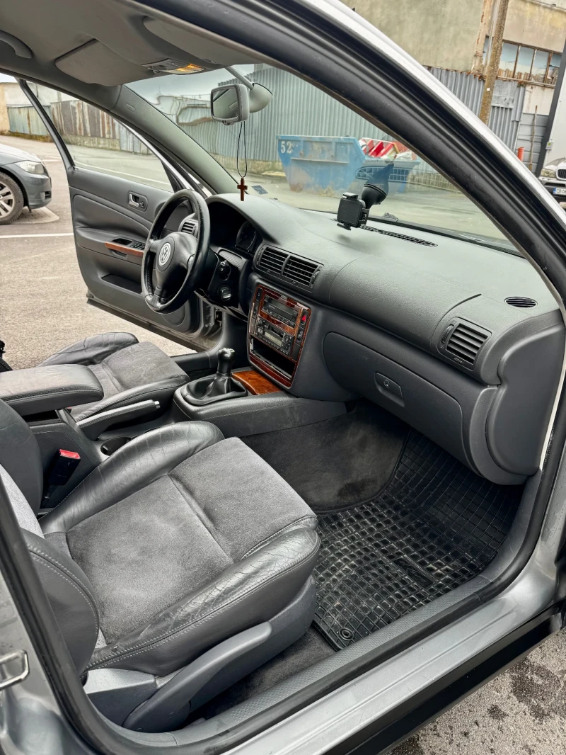 VW Passat, снимка 10 - Автомобили и джипове - 53482608