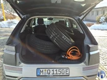 Hyundai Ioniq 5 72.6KWh/4X4/306�.�/UNIQ/��������/360/HEADUP/22� | Mobile.bg � ����������� 9