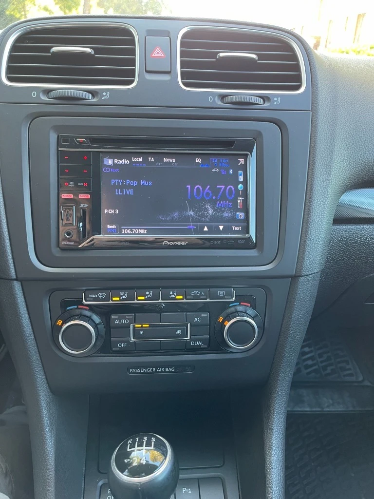 VW Golf comfortline 2.0 110k.c., снимка 10 - Автомобили и джипове - 53689307