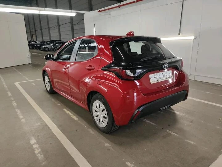 Toyota Yaris 1.5 Hybrid Dynamic, снимка 4 - Автомобили и джипове - 55234554