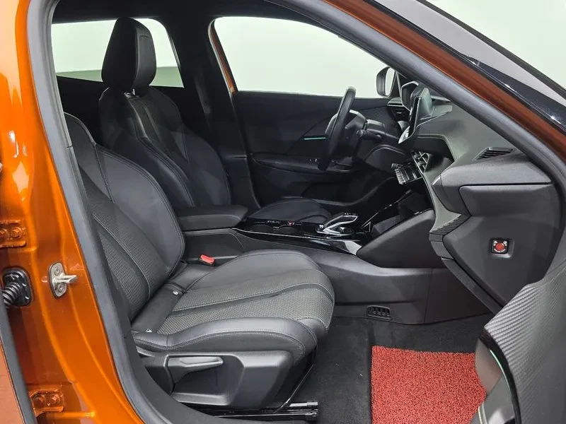 Peugeot 2008 Generation Ev Gt, снимка 11 - Автомобили и джипове - 56254845