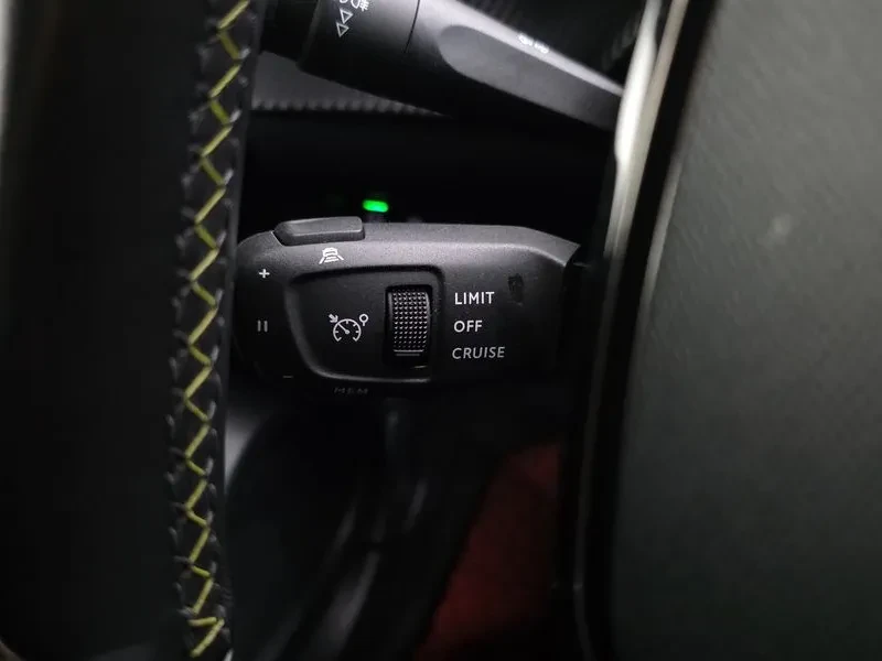 Peugeot 2008 Generation Ev Gt, снимка 16 - Автомобили и джипове - 56254845