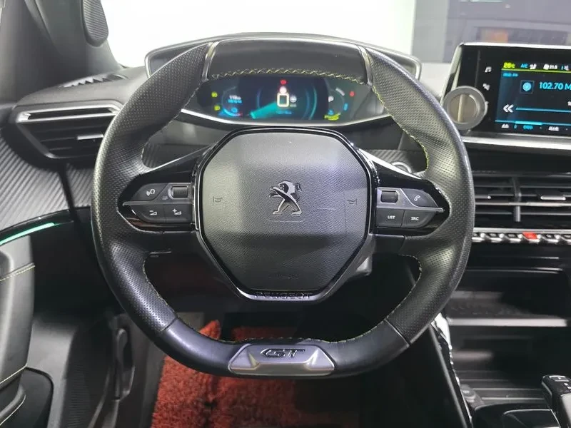 Peugeot 2008 Generation Ev Gt, снимка 13 - Автомобили и джипове - 56254845