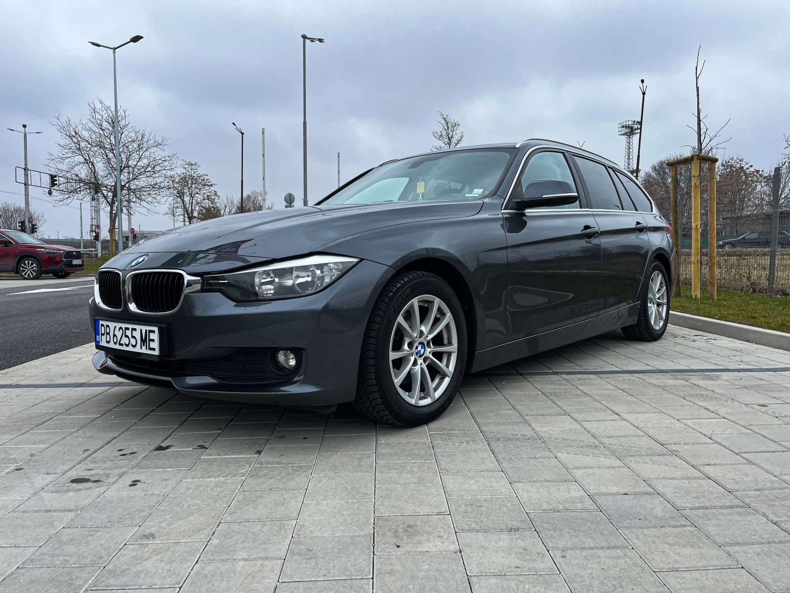 BMW 320  - изображение 2