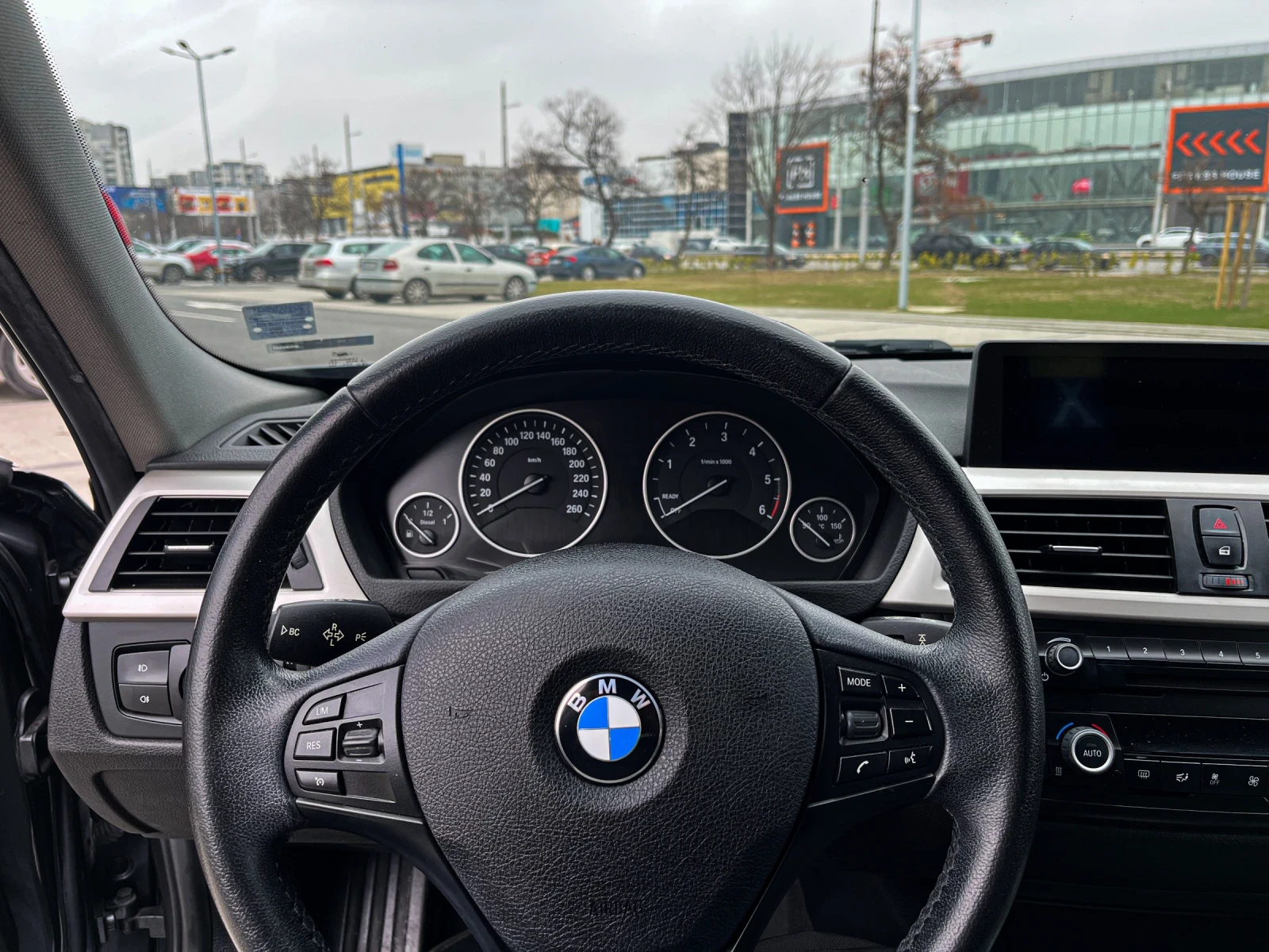 BMW 320  - изображение 7