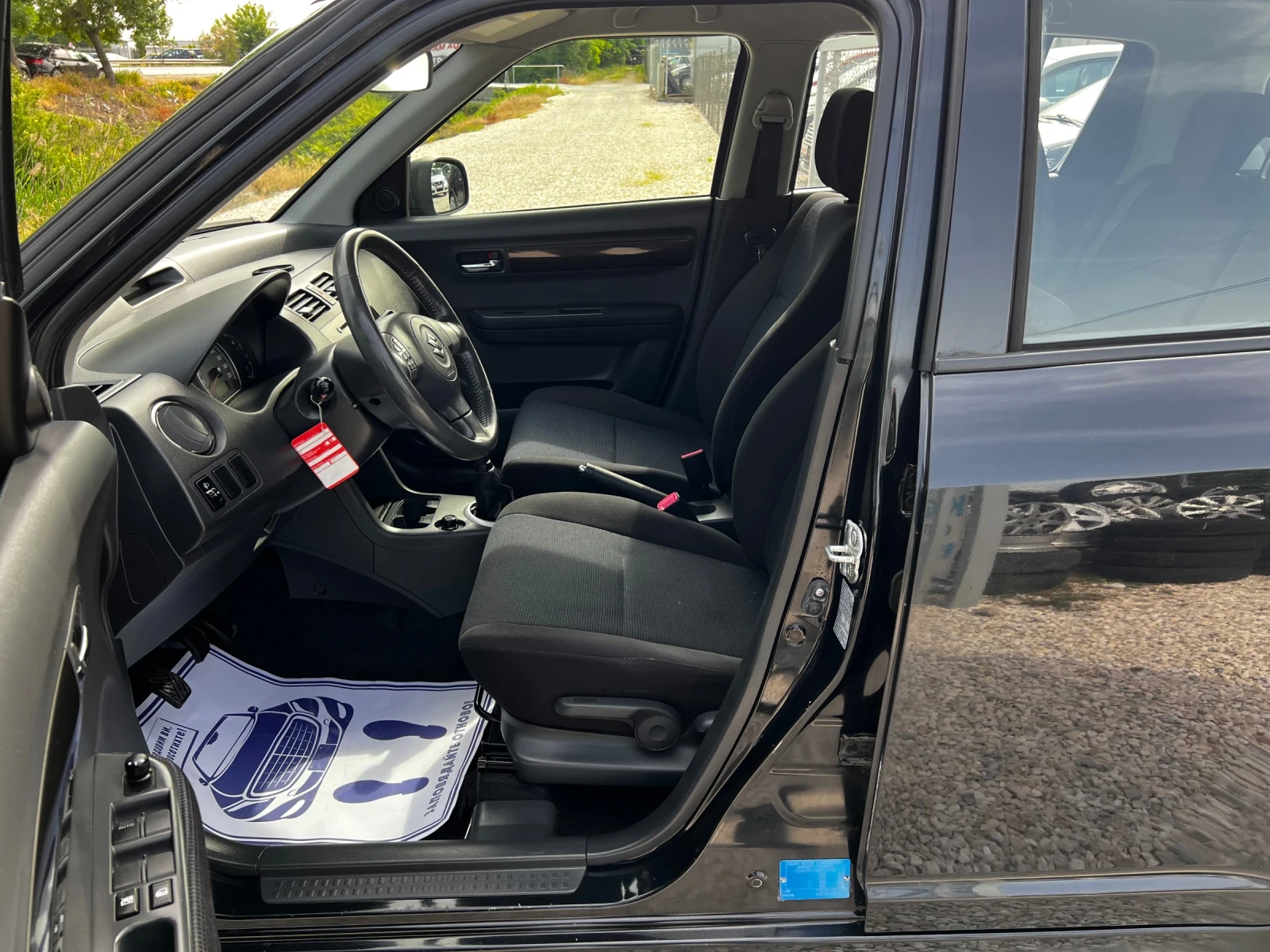 Suzuki Swift 1.3 i 4x4 SWISS EDITION  - изображение 10
