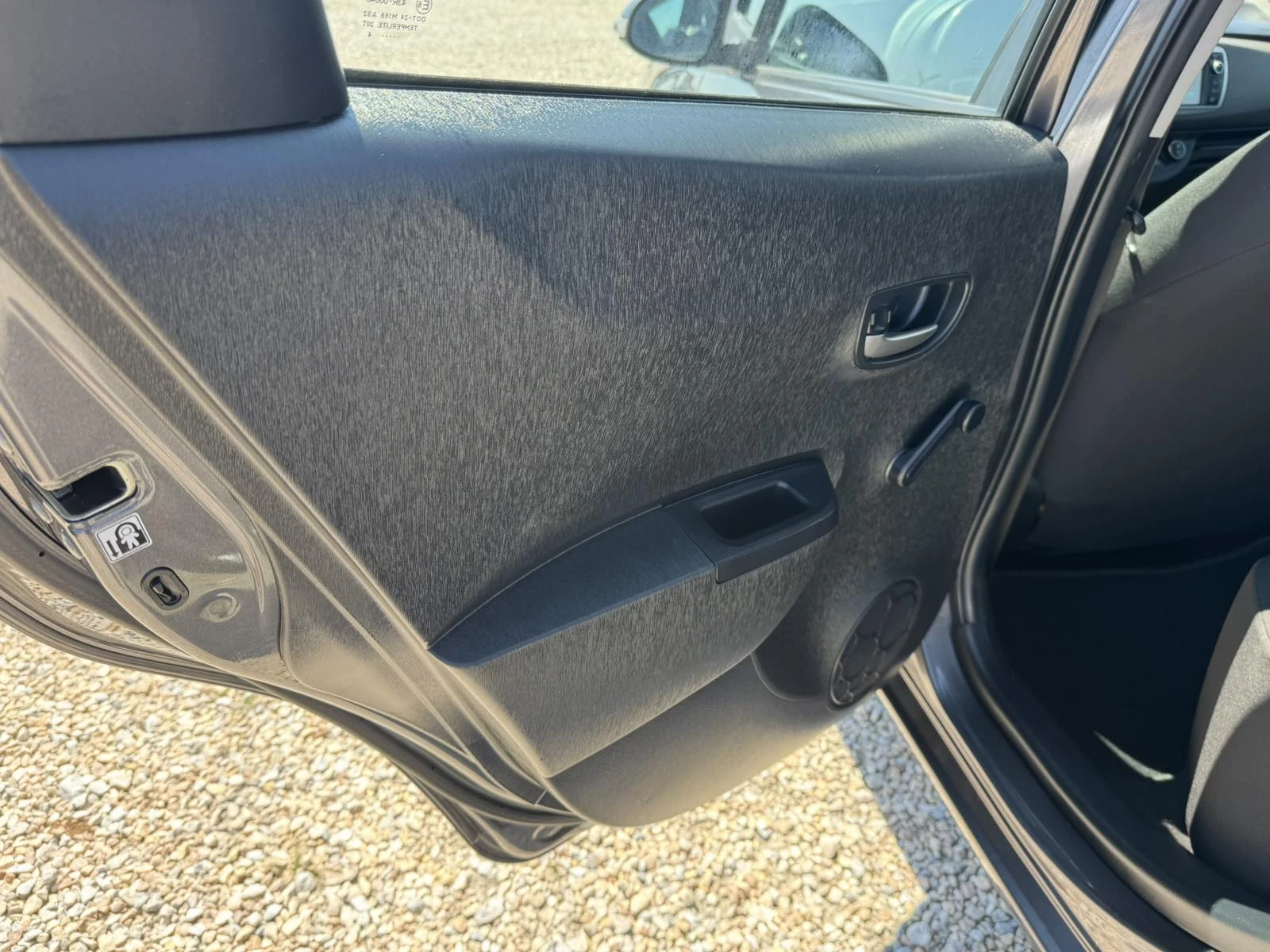 Toyota Yaris 1.33I - изображение 7