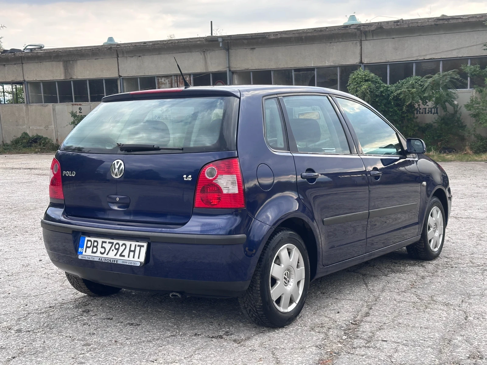 VW Polo 1.4 БЕНЗИН/ГАЗ* СЕРВИЗНА КНИЖКА* НАПЪЛНО ОБСЛУЖЕН! - изображение 3