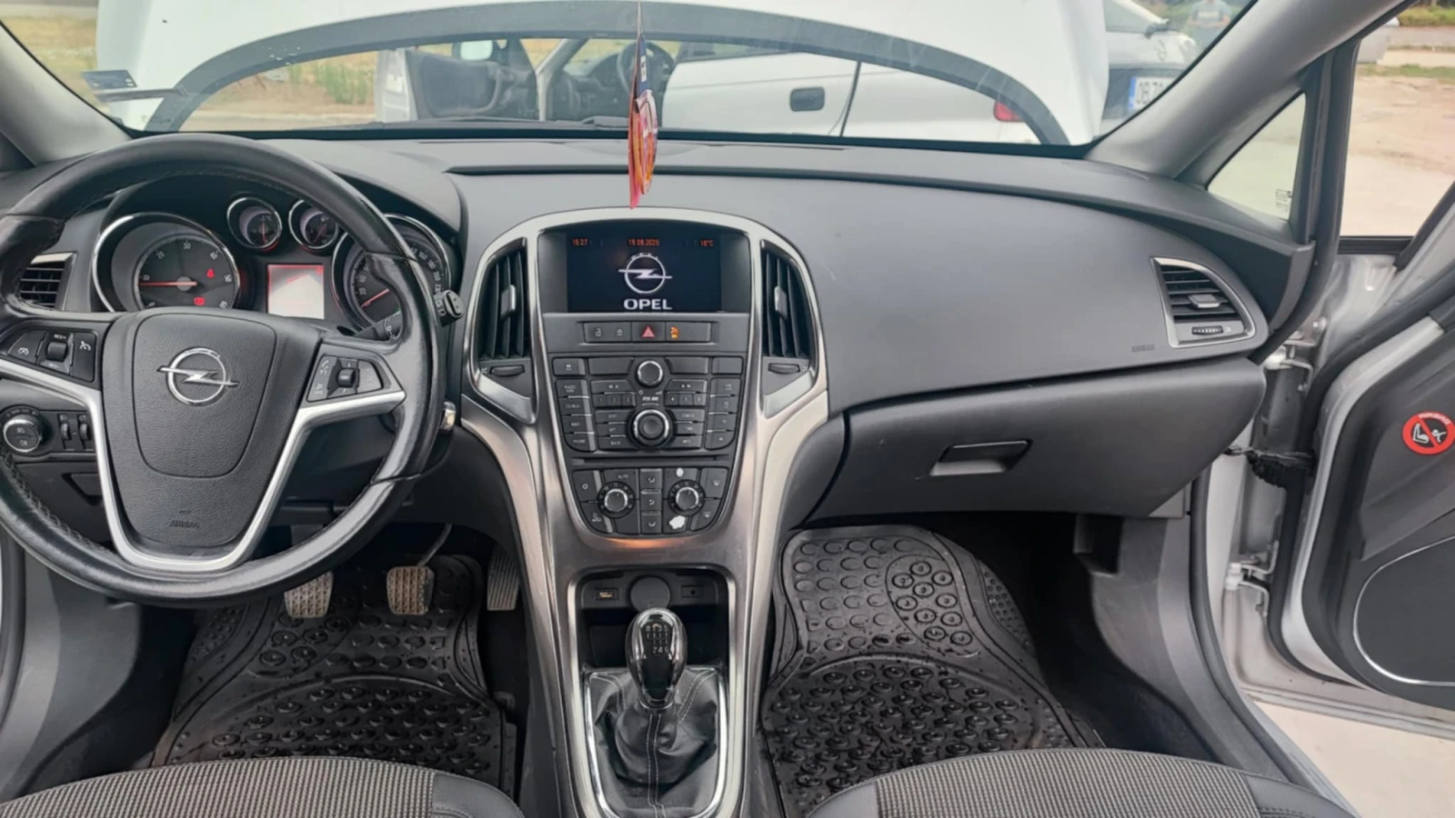 Opel Astra J | Mobile.bg — изображение 11