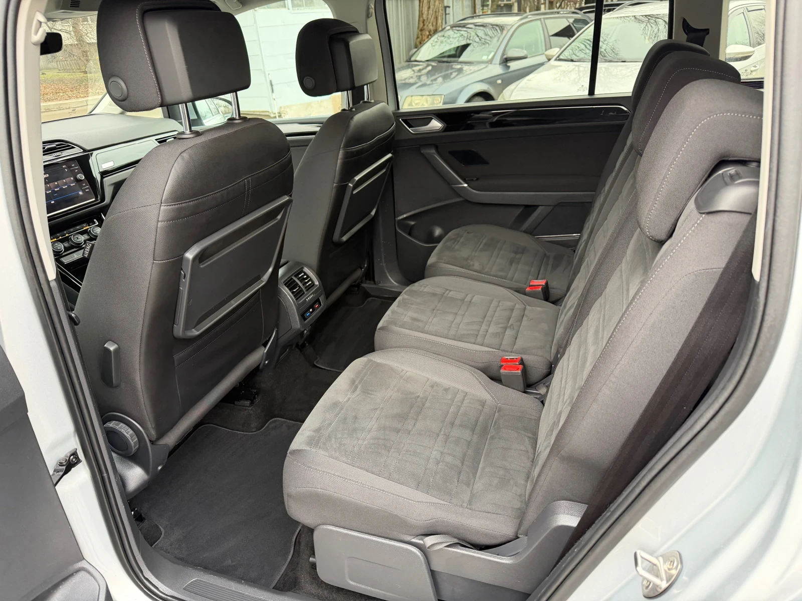 VW Touran 1.4TSI* R-Line* DSG* Navi | Mobile.bg � ����������� 14