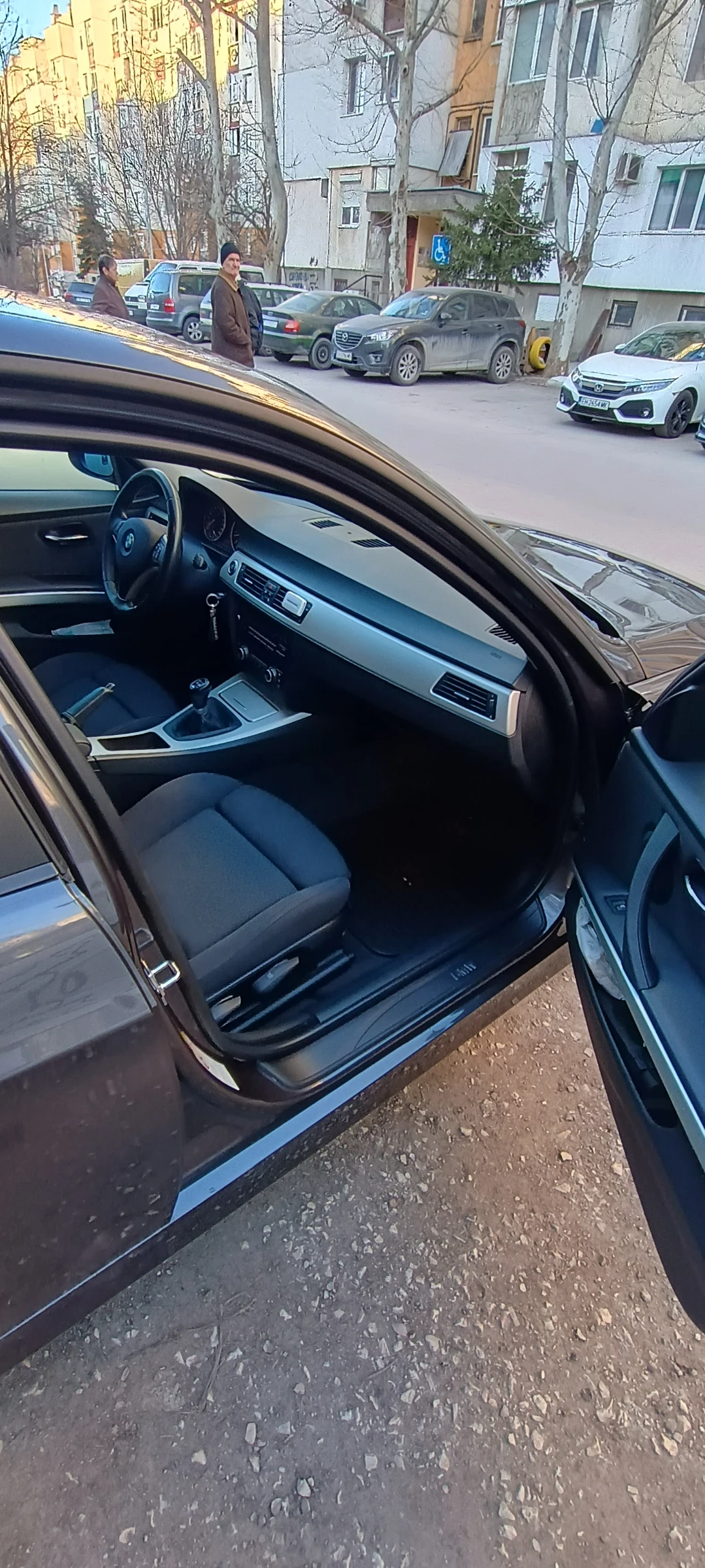 BMW 318 E90, снимка 6 - Автомобили и джипове - 53815696