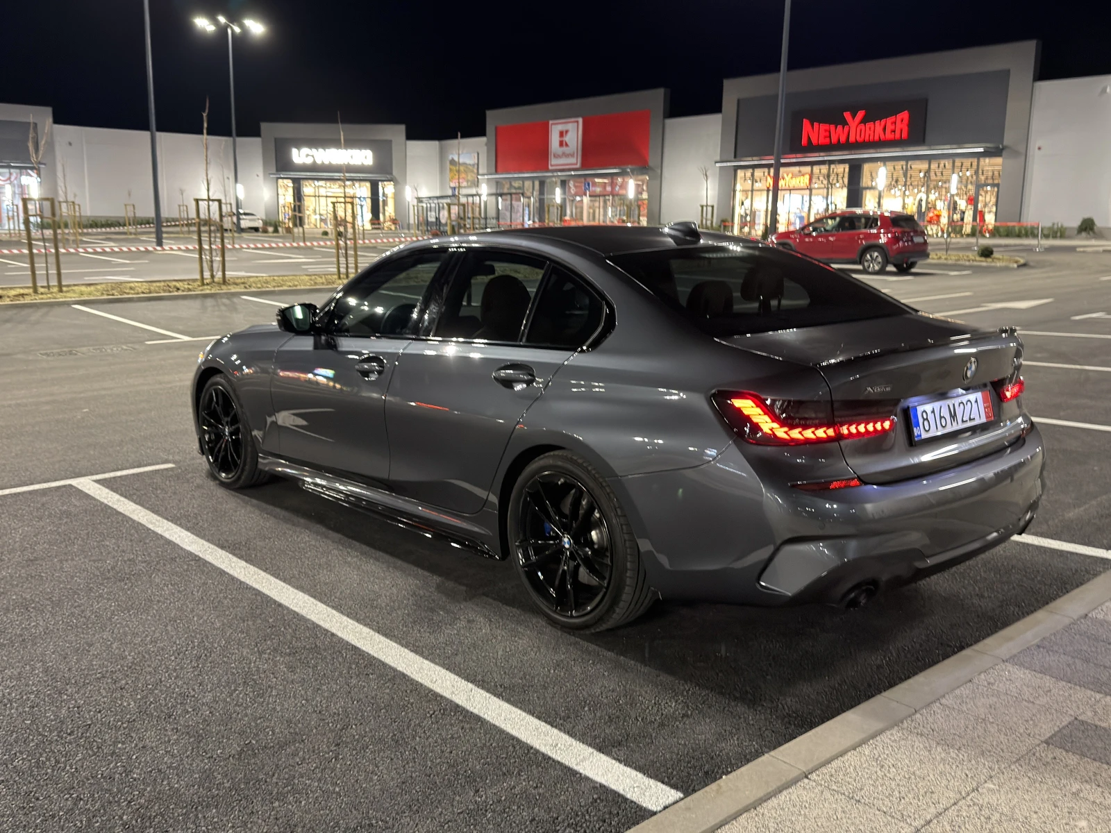 BMW 330 xdrive, снимка 14 - Автомобили и джипове - 53979258