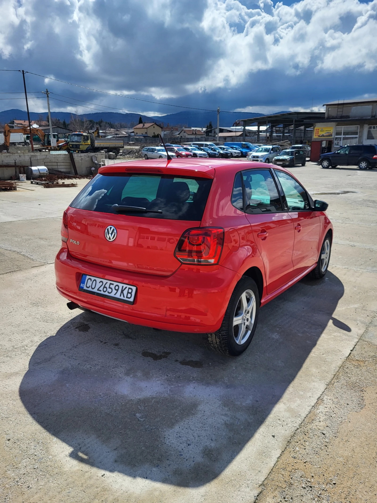 VW Polo Изпълнение STYLE, алкантара, подгрев, снимка 12 - Автомобили и джипове - 54090007