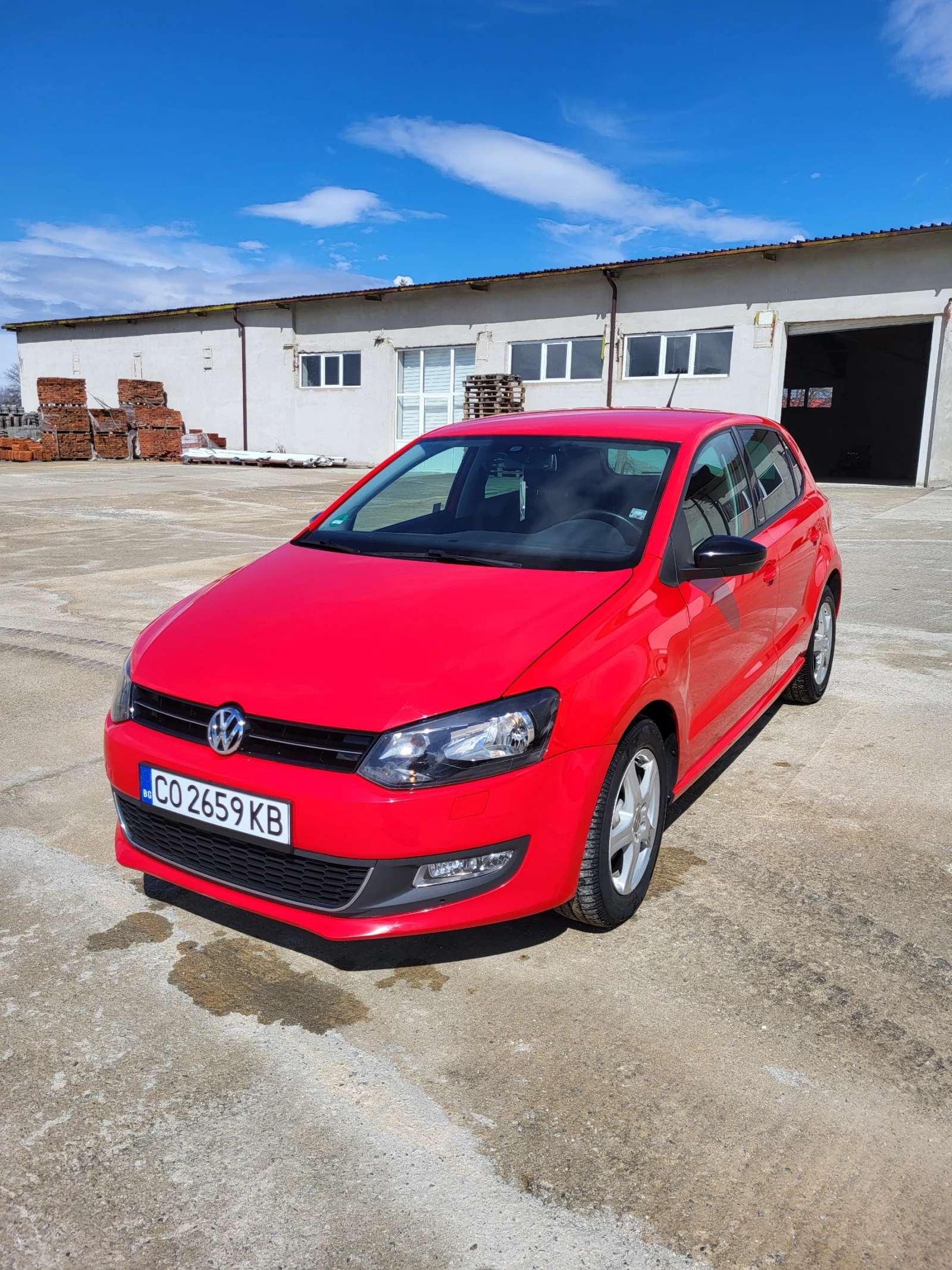 VW Polo Изпълнение STYLE, алкантара, подгрев, снимка 3 - Автомобили и джипове - 54090007