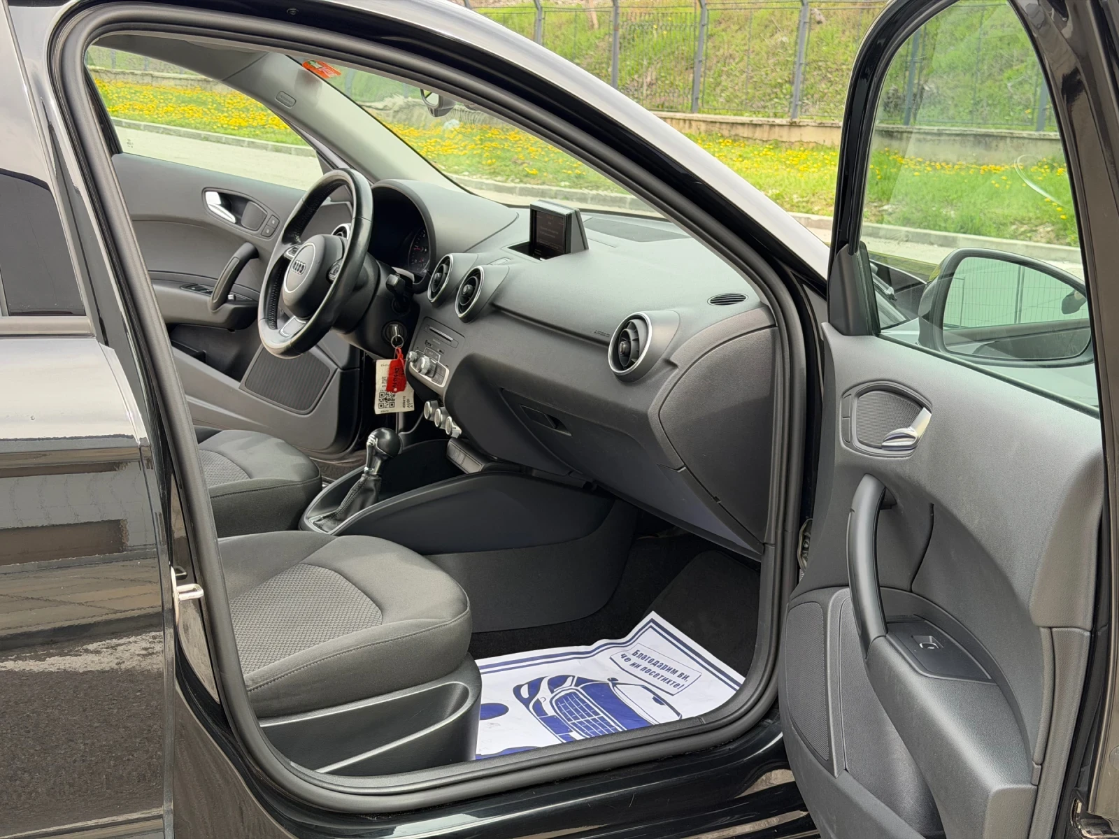 Audi A1 1.4TDI* FACE* AUTOMAT, снимка 13 - Автомобили и джипове - 54200635