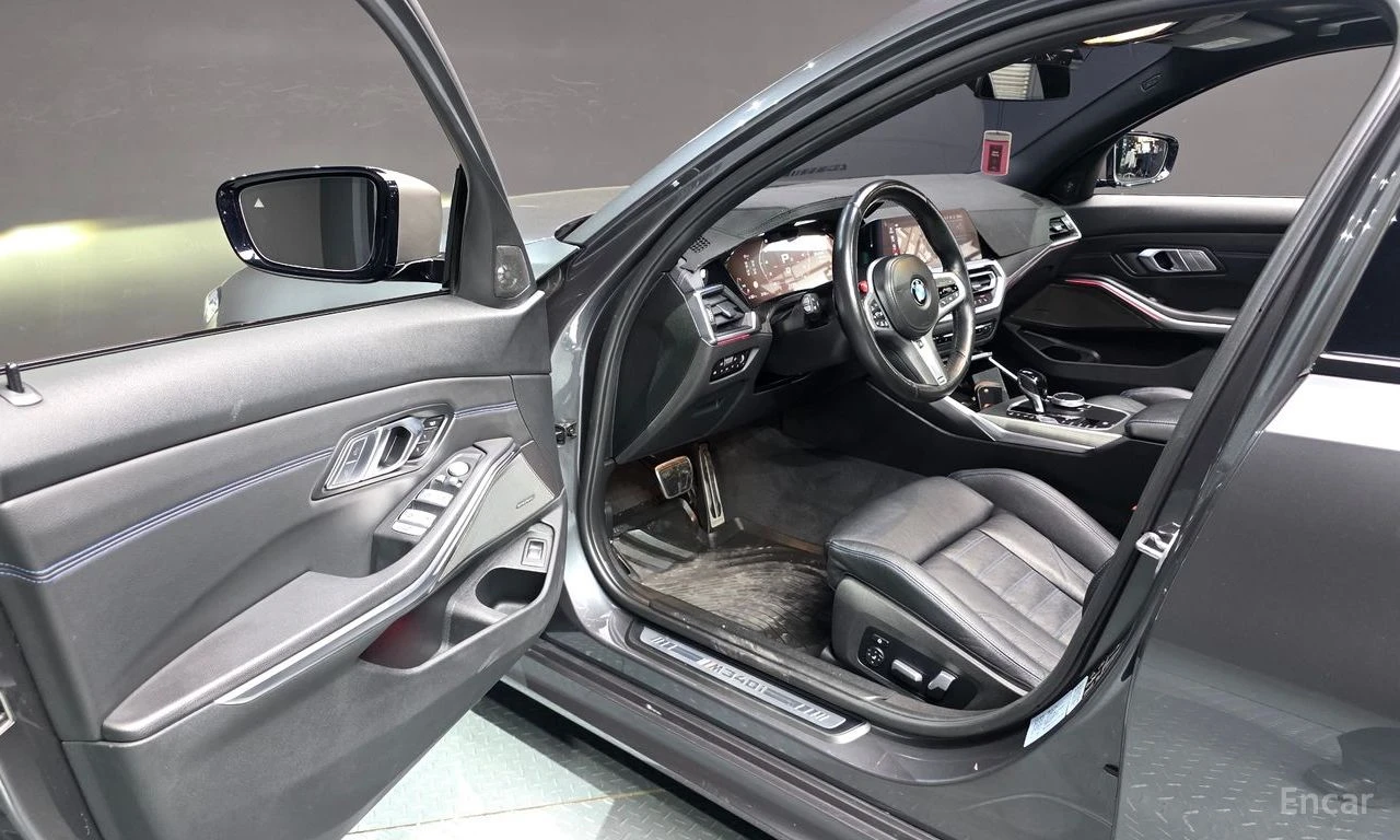 BMW 340 * xDRIVE* TOURING* КОЖА* ПОДГРЕВ* ПАНОРАМА* HEAD-U, снимка 9 - Автомобили и джипове - 54446272